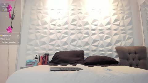 sophie online show from 8, 3, 2025