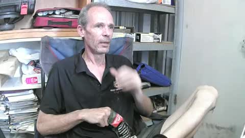 Snapshot of 04oldskool chatting on 13, 12, 2024 04oldskool online show from 13, 12, 2024