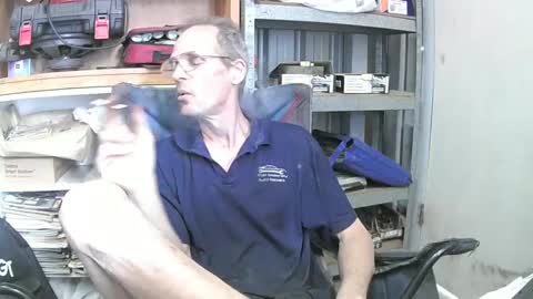 Snapshot of 04oldskool chatting on 19, 12, 2024 04oldskool online show from 19, 12, 2024