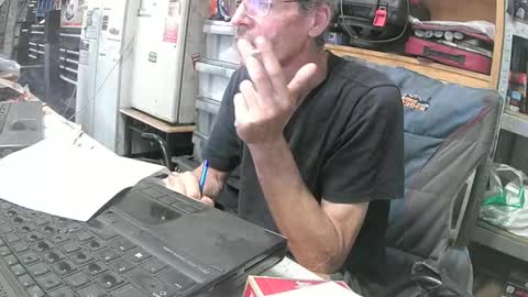 Snapshot of 04oldskool chatting on 2, 1, 2025 04oldskool online show from 2, 1, 2025