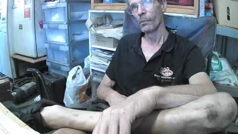 Snapshot of 04oldskool chatting on 15, 1, 2025 04oldskool online show from 15, 1, 2025