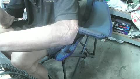 Snapshot of 04oldskool chatting on 10, 10, 2025 04oldskool online show from 10, 10, 2025