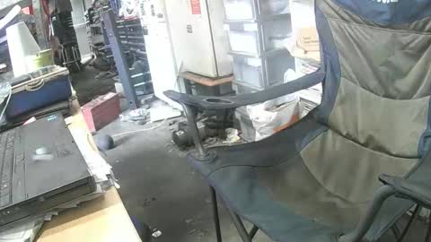 Snapshot of 04oldskool chatting on 13, 10, 2025 04oldskool online show from 13, 10, 2025