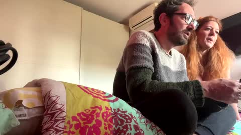 Snapshot of 0str0 chatting on 11, 1, 2025 0str0 online show from 11, 1, 2025