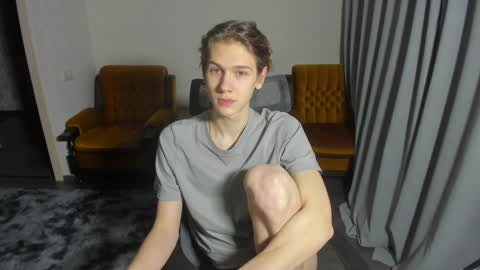 Snapshot of 0verlandd chatting on 12, 1, 2025 Adam online show from 12, 1, 2025