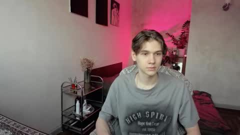 Snapshot of 0verlandd chatting on 19, 11, 2025 Adam online show from 19, 11, 2025