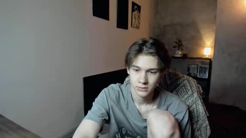 Snapshot of 0verlandd chatting on 28, 11, 2025 Adam online show from 28, 11, 2025