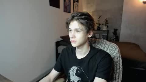 Snapshot of 0verlandd chatting on 5, 12, 2025 Adam online show from 5, 12, 2025