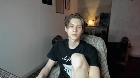 Snapshot of 0verlandd chatting on 16, 12, 2025 Adam online show from 16, 12, 2025