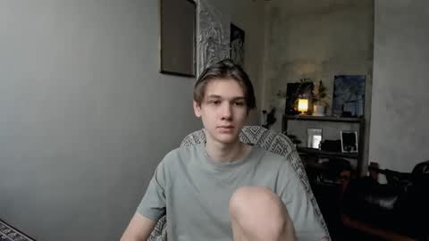 Snapshot of 0verlandd chatting on 18, 12, 2025 Adam online show from 18, 12, 2025