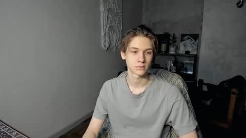 Snapshot of 0verlandd chatting on 21, 12, 2025 Adam online show from 21, 12, 2025