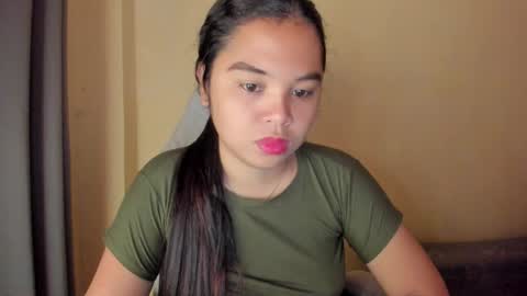 Snapshot of 0wwlo0k chatting on 11, 10, 2025 0wwlo0k online show from 11, 10, 2025