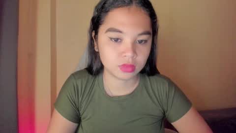 Snapshot of 0wwlo0k chatting on 13, 10, 2025 0wwlo0k online show from 13, 10, 2025