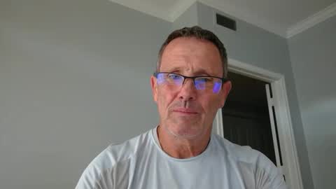 Snapshot of 13glanmorfa chatting on 27, 11, 2025 13glanmorfa online show from 27, 11, 2025