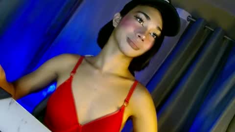 Snapshot of 18_nicole chatting on 8, 3, 2025 barbie online show from 8, 3, 2025