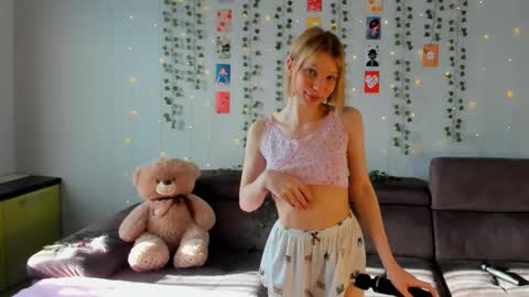 Kira online show from 19, 2, 2026