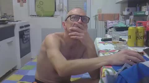 Snapshot of 1973man chatting on 9, 1, 2026 1973man online show from 9, 1, 2026