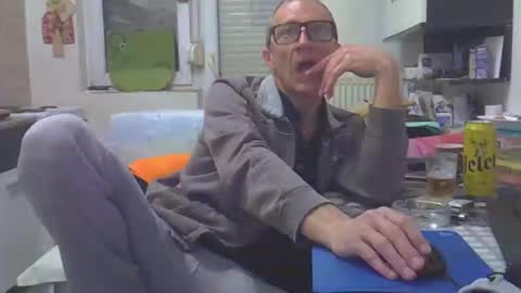 Snapshot of 1973man chatting on 15, 2, 2026 1973man online show from 15, 2, 2026