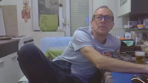 Snapshot of 1973man chatting on 20, 2, 2026 1973man online show from 20, 2, 2026