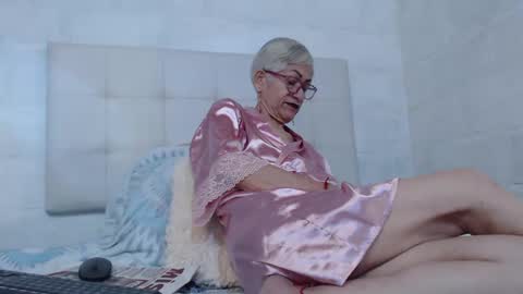 Snapshot of 1miss_monserrate chatting on 9, 1, 2025 Miss Monserrate online show from 9, 1, 2025