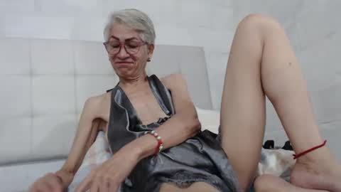 Snapshot of 1miss_monserrate chatting on 9, 2, 2025 Miss Monserrate online show from 9, 2, 2025