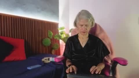 Snapshot of 1miss_monserrate chatting on 7, 2, 2026 Miss Monserrate online show from 7, 2, 2026