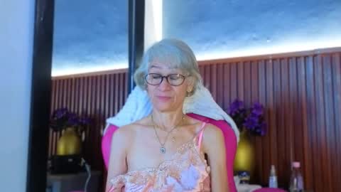 Miss Monserrate online show from 4, 3, 2026