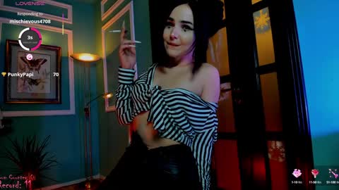 Moona  online show from 30, 1, 2025