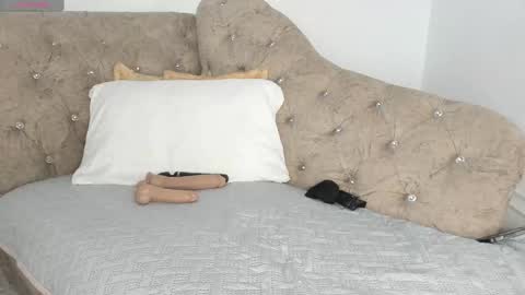 Luisa online show from 25, 2, 2025