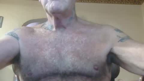 Snapshot of 1pizza__6beers chatting on 11, 10, 2025 Pizza online show from 11, 10, 2025
