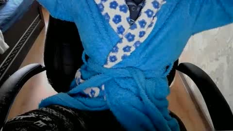 1your_hot_girls online show from 4, 1, 2025