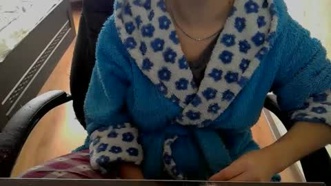 1your_hot_girls online show from 23, 2, 2025
