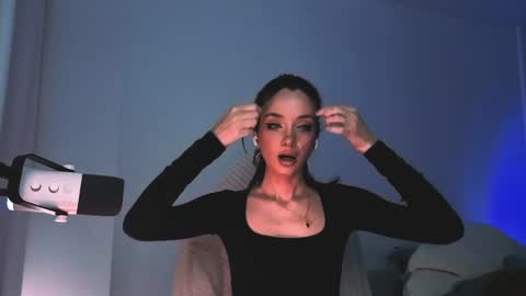 Sasha weekend from 14 to 27 November online show from 6, 4, 2026