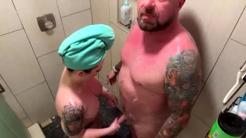 Zak and Raegan online show from 22, 9, 2025