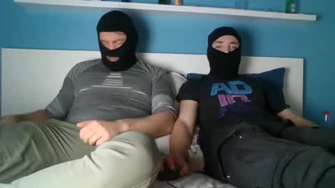 2frenchfriends online show from 10, 1, 2025