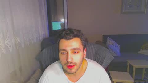 Snapshot of 2handsomeman chatting on 17, 1, 2025 Berk online show from 17, 1, 2025