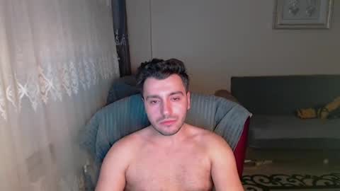 Snapshot of 2handsomeman chatting on 24, 1, 2025 Berk online show from 24, 1, 2025