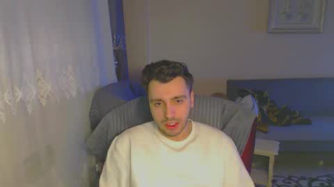 Snapshot of 2handsomeman chatting on 25, 1, 2025 Berk online show from 25, 1, 2025