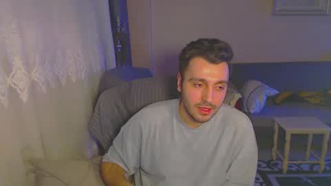 Snapshot of 2handsomeman chatting on 31, 1, 2025 Berk online show from 31, 1, 2025