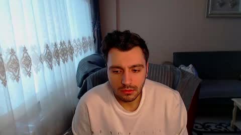 Snapshot of 2handsomeman chatting on 8, 2, 2025 Berk online show from 8, 2, 2025
