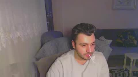 Snapshot of 2handsomeman chatting on 18, 2, 2025 Berk online show from 18, 2, 2025