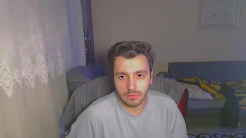 Snapshot of 2handsomeman chatting on 24, 2, 2025 Berk online show from 24, 2, 2025