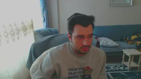 Snapshot of 2handsomeman chatting on 25, 2, 2025 Berk online show from 25, 2, 2025