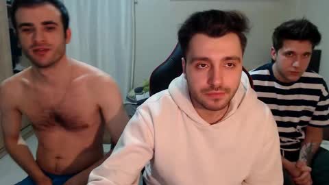 Snapshot of 2handsomeman chatting on 6, 3, 2025 Berk online show from 6, 3, 2025