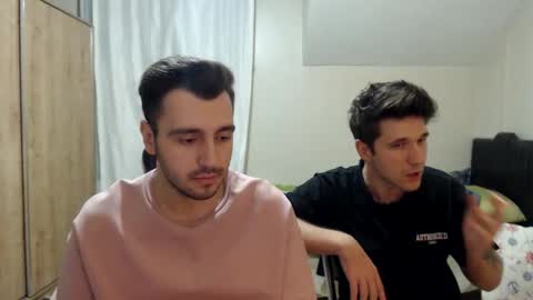Snapshot of 2handsomeman chatting on 24, 9, 2025 Berk online show from 24, 9, 2025