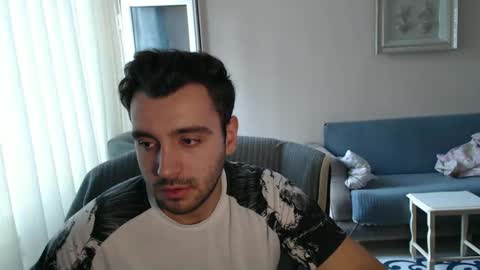 Snapshot of 2handsomeman chatting on 7, 10, 2025 Berk online show from 7, 10, 2025
