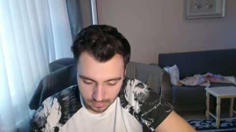 Snapshot of 2handsomeman chatting on 8, 10, 2025 Berk online show from 8, 10, 2025