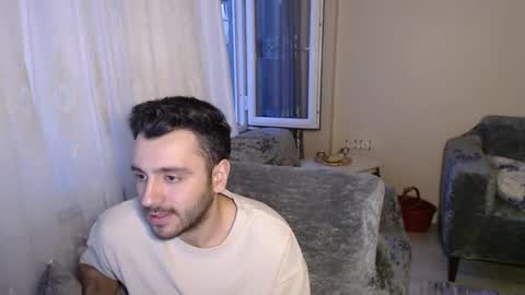 Snapshot of 2handsomeman chatting on 15, 5, 2026 Berk online show from 15, 5, 2026
