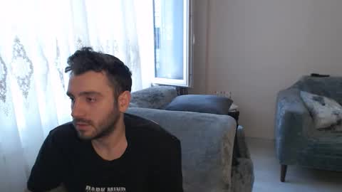 Snapshot of 2handsomeman chatting on 19, 5, 2026 Berk online show from 19, 5, 2026