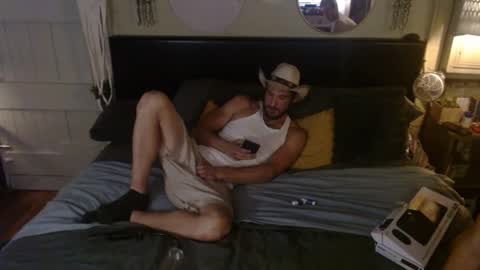 Snapshot of 2hungrichards23 chatting on 17, 9, 2025 2hungrichards23 online show from 17, 9, 2025